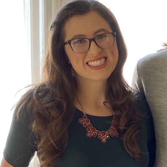 Meet your Posher, Brooke - Picture 1 of 1